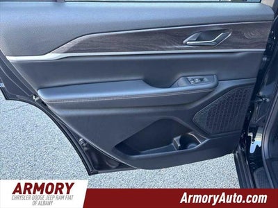 2027 Jeep Grand Cherokee L Laredo Altitude