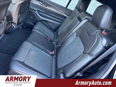 2027 Jeep Grand Cherokee L Laredo Altitude