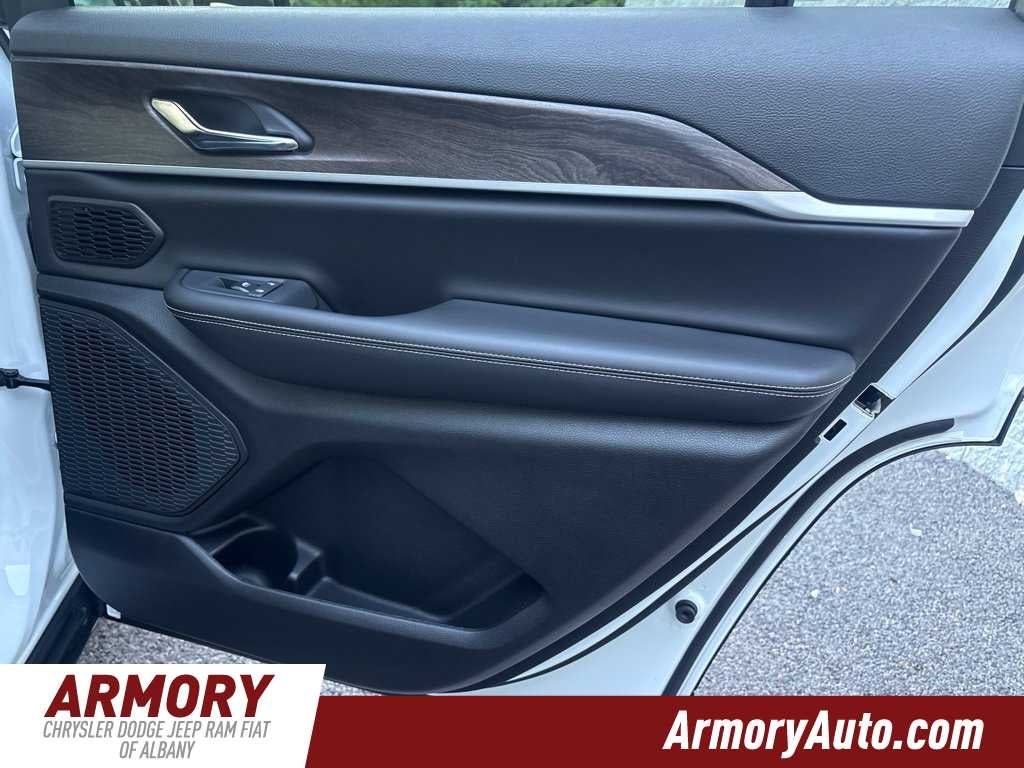 2027 Jeep Grand Cherokee L Limited
