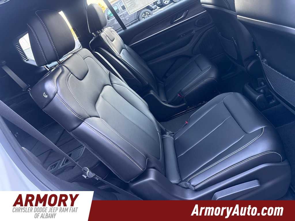 2027 Jeep Grand Cherokee L Limited