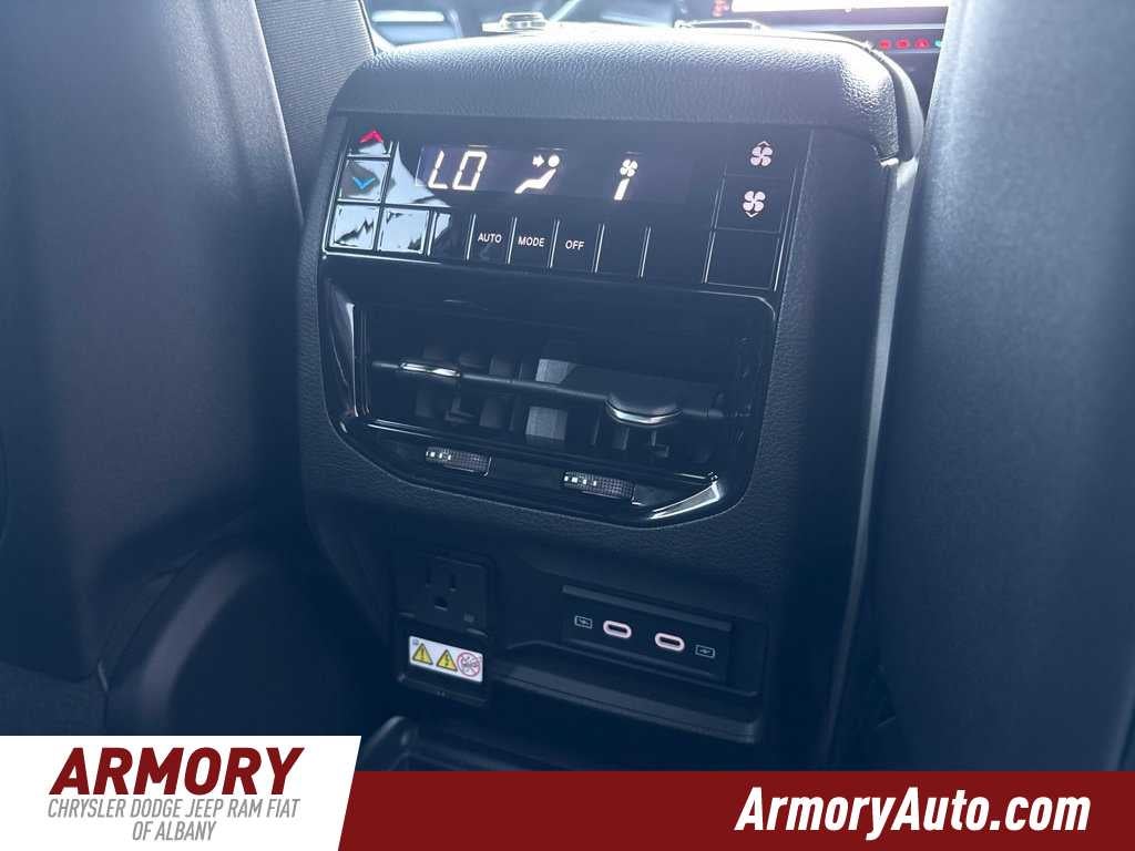 2027 Jeep Grand Cherokee L Limited