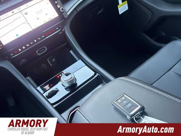 2027 Jeep Grand Cherokee L Limited