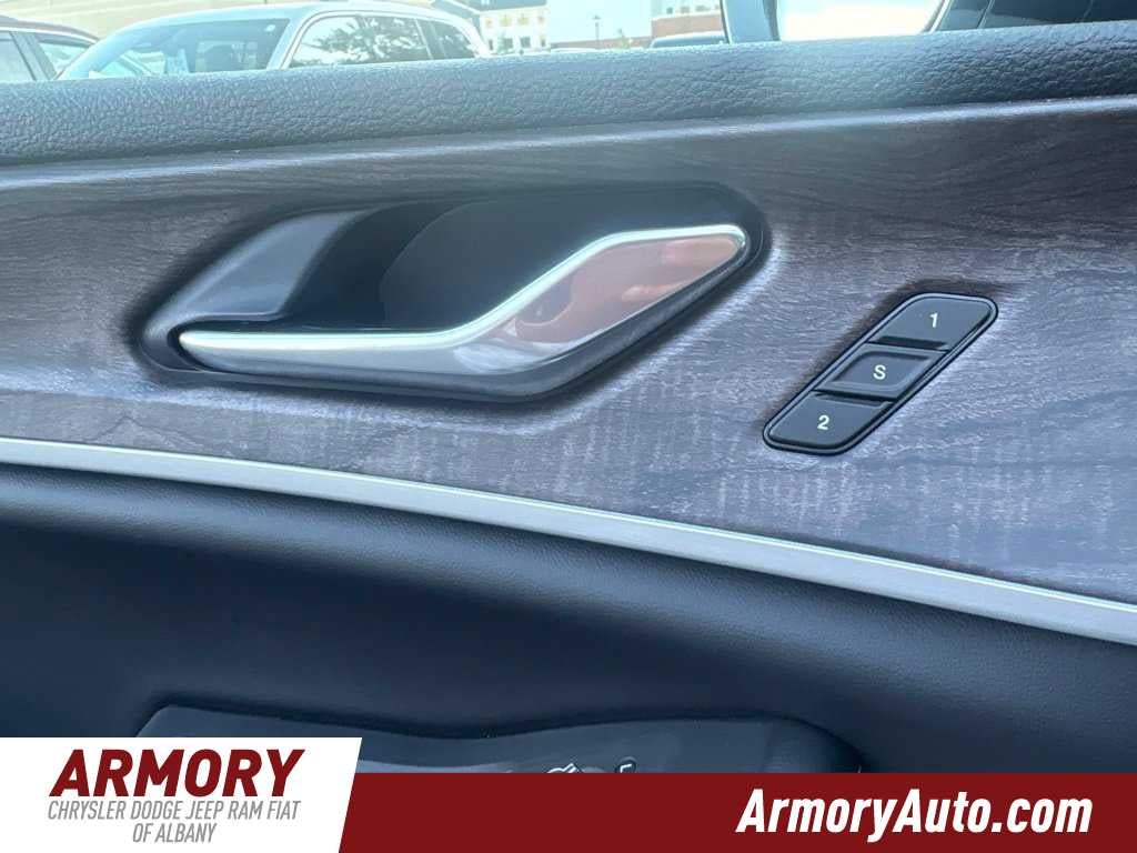 2027 Jeep Grand Cherokee L Limited