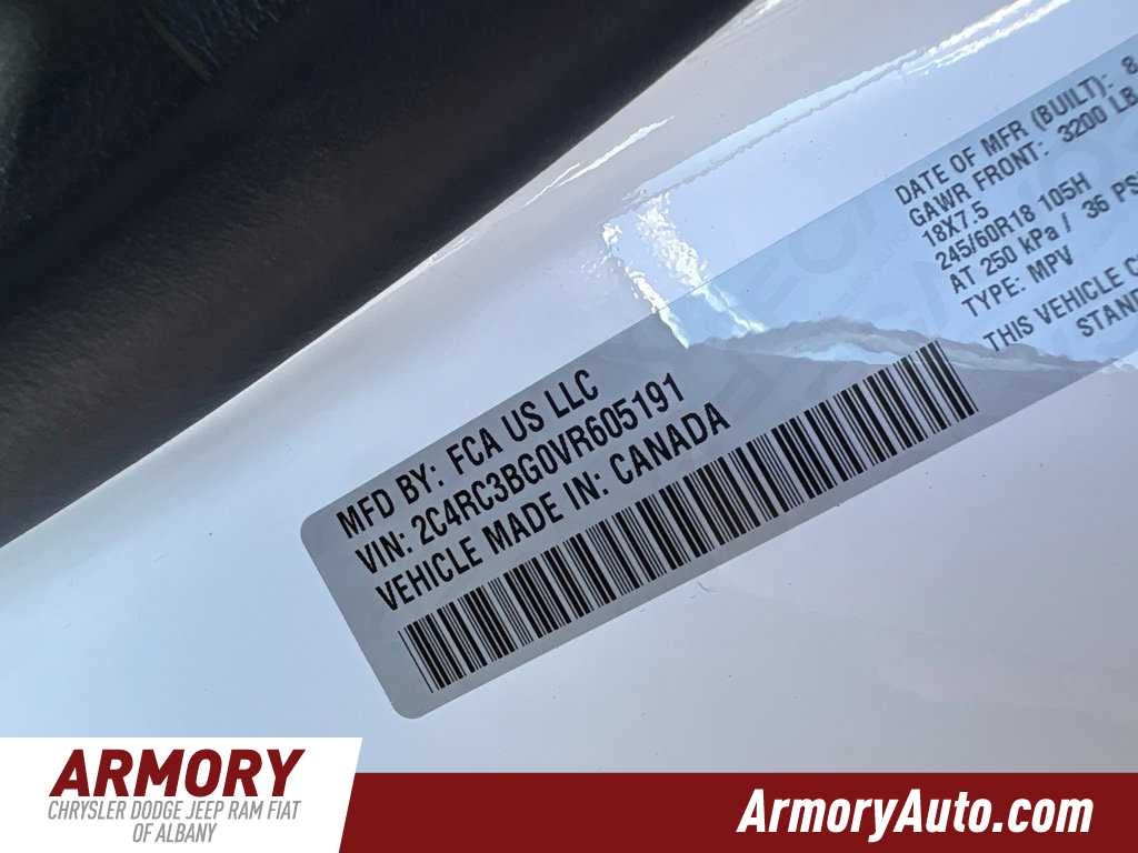 2027 Chrysler Pacifica Select