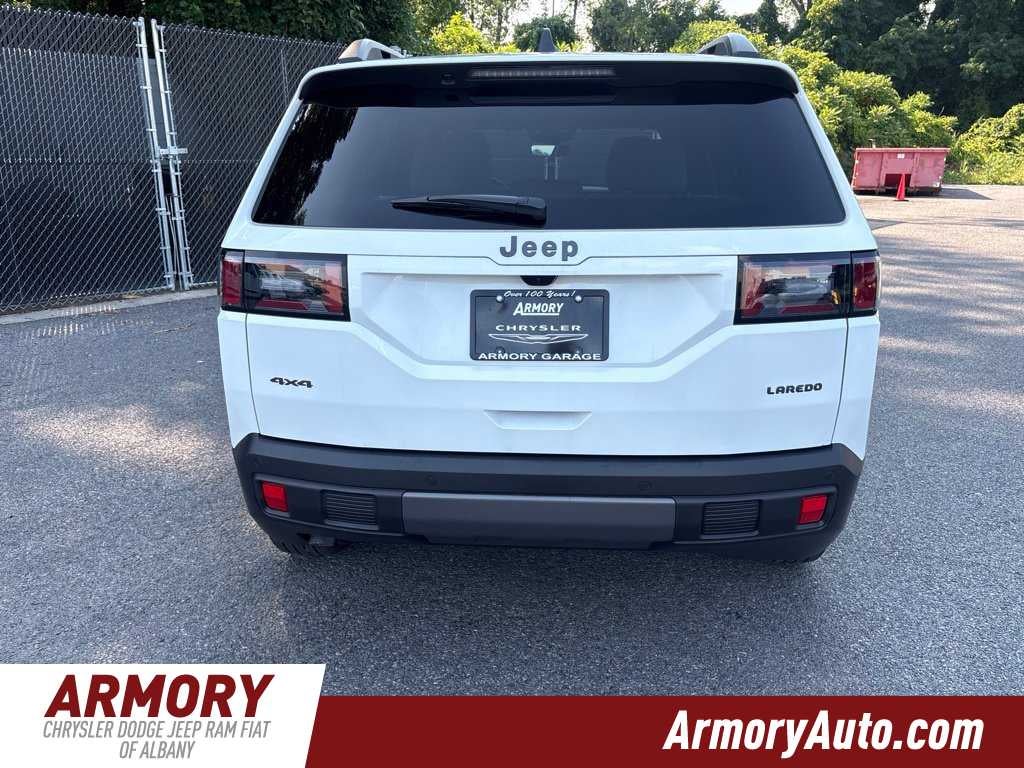 2026 Jeep Cherokee Laredo